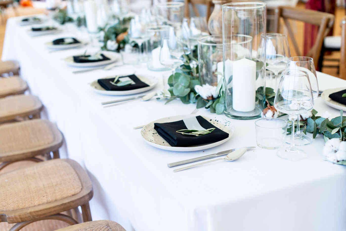 Jet Black Table Linen For Hire | Tablecloths, Napkins, Runners & More ...